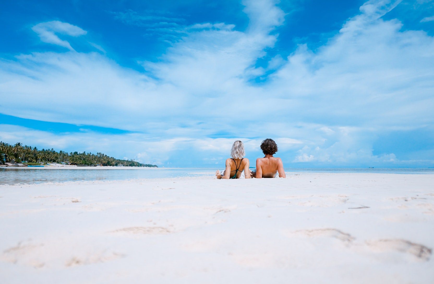 This how you Sunbath in a Healthy Way |